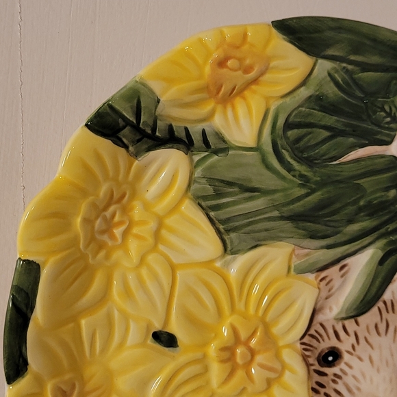 Pair of Adorable Cracker Barrel Easter Treasure 3D Bunny Plates - Picture 13 of 16